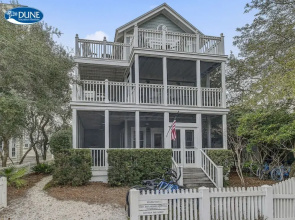 Short Distance To The White Sandy Beaches, Rendezvous Main House + Carriage In Seaside 4 Bedroom Home by RedAwning