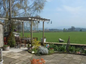 Field View House B&B