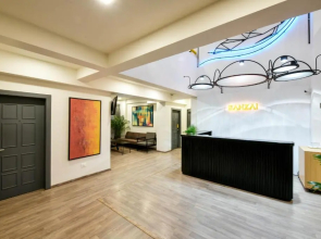 Hotel Banzai Rooms