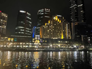 Morgan Place Central Melbourne CBD Apartment on Flinders Lane Late Check-out Complimentary Welcome Hamper