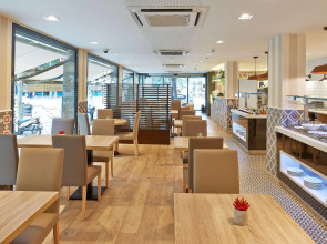 NH Barcelona Les Corts