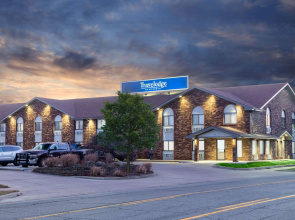 Travelodge by Wyndham Elkhart