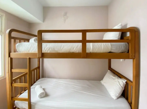 Comfort And Elegant 4Br Combined At Springlake Summarecon Bekasi Apartment