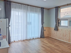 Yangyang Muhak Motel