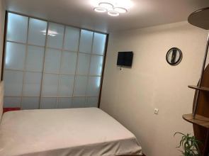 Апартаменты на улице Орджоникидзе 10