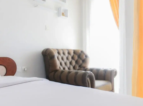 Strategic Studio Amazana Serpong Apartment