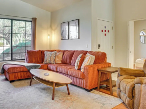 Pet-friendly Snowbird Haven w/ Pool in Gold Canyon