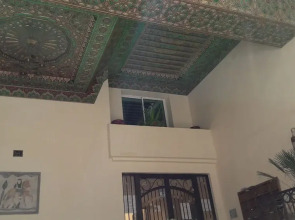 Spacious Modern app Richly Furnished