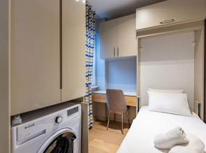 Central Apartment With Bosphorus View in Cihangir