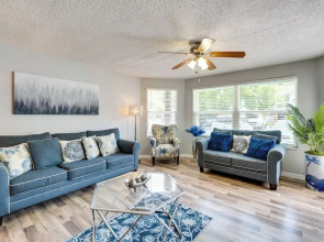 Kissimmee Vacation Rental - 5 Mi to Disney World!