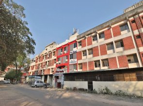 OYO 12147 Hotel Vibrant