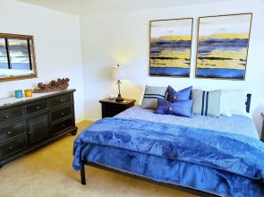 Kern River Retreat - Walk To River & Downtown! 3 Bedroom Retreat by RedAwning