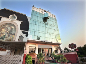 OYO 1898 Hotel Aditya