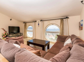 Lovely Flat Near Beach With Shared Pool in Kalkan