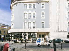 ALTIDO Classy 1BR Apt by the Jardim Dom Luis, in Cais do Sodré