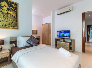 Kamala Seaview villa pool & rooftop jacuzzi