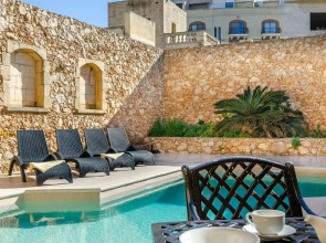 The Grand Authentic House with Private Pool