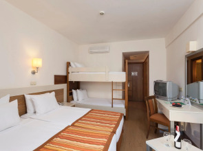 Side Story Resort & Spa