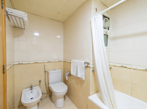 Отель Crystal Plaza