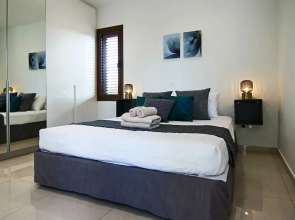 Phaedrus Living Seaside Constantinos 113