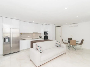 800m From the Boat to Praia das Cabanas, With Pool, Terrace, Wifi and air con