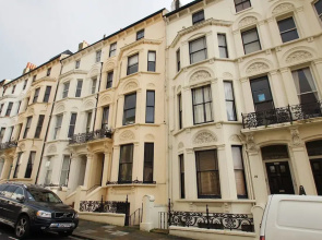 Cambridge Road Studio by Brighton Holiday Lets