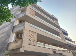 Housr 1 RK Sector 27 Gurgaon Golf Course