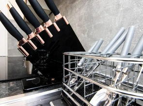 The Summit West End - 1BR Cosy Flat, Central, Wifi