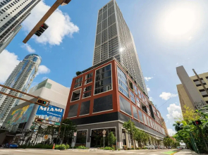 Miami Luxury 2BR with Panoramic Views