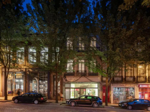 Tripas-Coração, Sá Da Bandeira Apartments