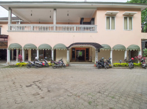 RedDoorz near Kebun Raya Bogor