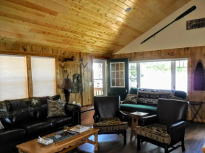 Knotty Pine- White Pine