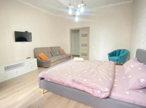 New Ultracentral Bedroom and Living Apartment Lev Tolstoi