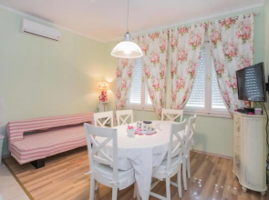 Shabby Chic Apartments