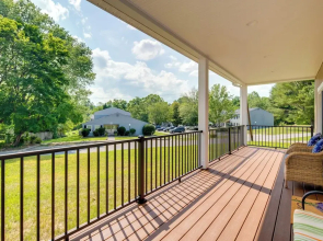 Peaceful Hendersonville Home < 2 Mi to Main St!
