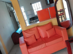 Bright and Youth Condo With hot Water