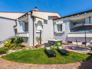 Nice Home in Njivice with Hot Tub, WiFi & 1 Bedrooms