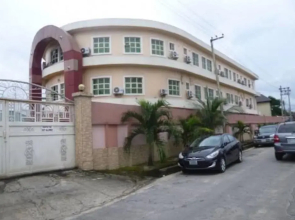 Chrisolik Hotel