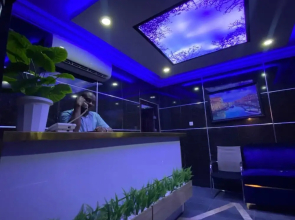 Villa Palazzo Hotel and Apartments