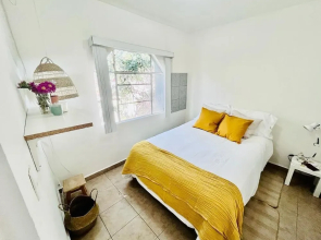 Bright apartment with large terrace overlooking Condes