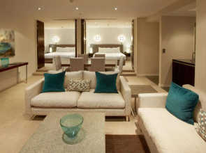 Hilton Queenstown Resort & Spa