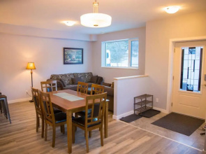 Downtown Whitehorse 4 bedrooms deluxe condo