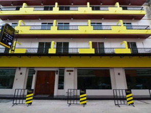 Issara Na Nakhon Living Hotel