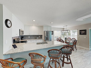 1802 Gulf Blvd Condo Unit 10 3 Bedrooms 2 Bathrooms Condo