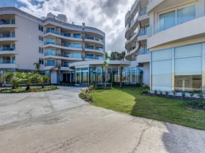 Moderno apartamento frente al mar y piscina - Azure Towers