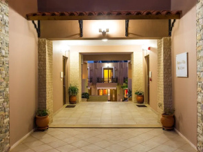 This Split Level Villa Perfect Place to Stay Wail in Rethymnon, Crete