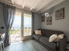 Panorama in Spiglia With 1 Bedrooms and 1 Bathrooms