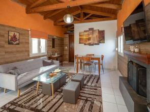 Garden House by Estia