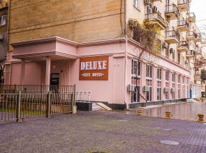 Отель Deluxe City
