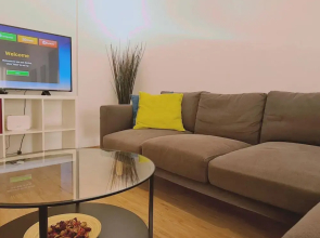 58 LIM - Stay Mystique Apartment